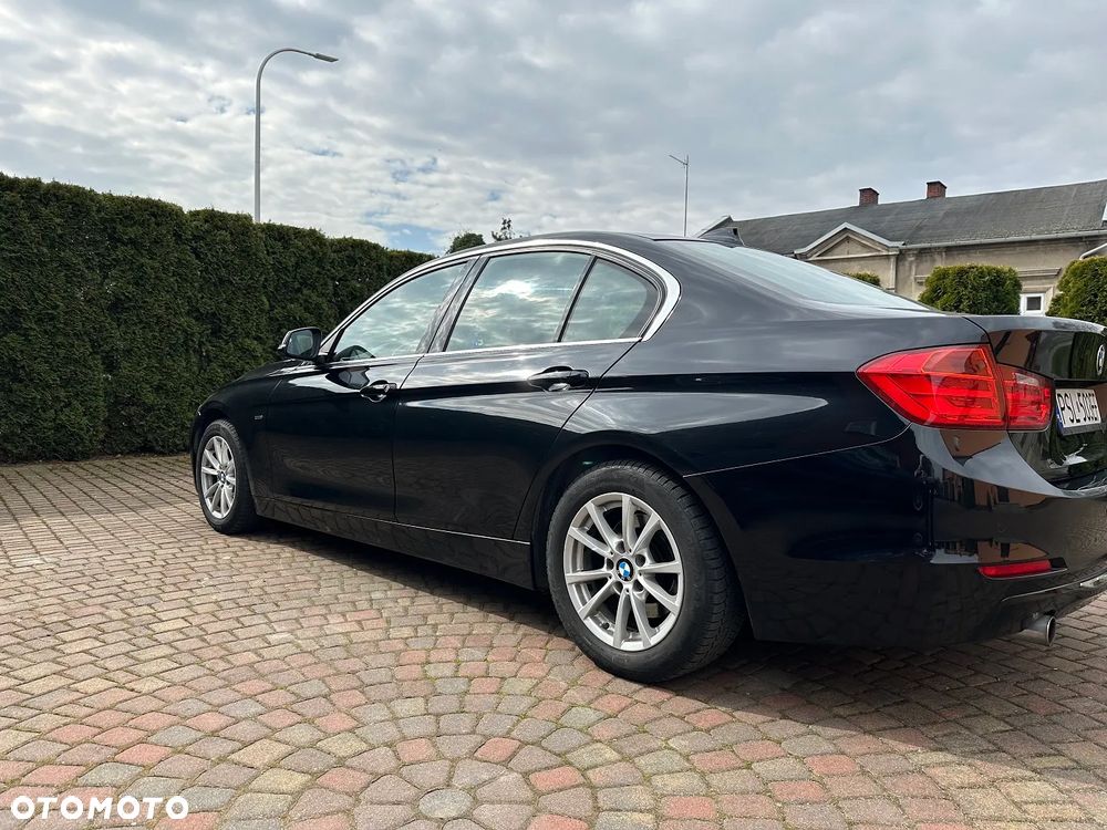 BMW Seria 3 320d Efficient Dynamic Edition Blue Performance Luxury Line - 3