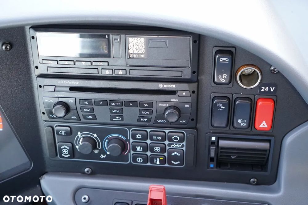 Mercedes-Benz TOURISMO RHD-M / EURO 6 / SPROWADZONY / - 24