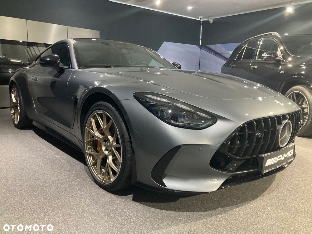 Mercedes-Benz AMG GT - 7