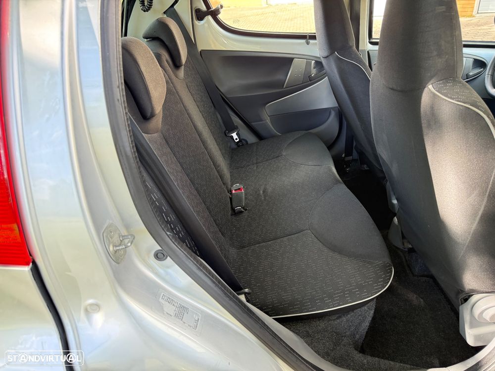Peugeot 107 1.0 Black&Silver - 14