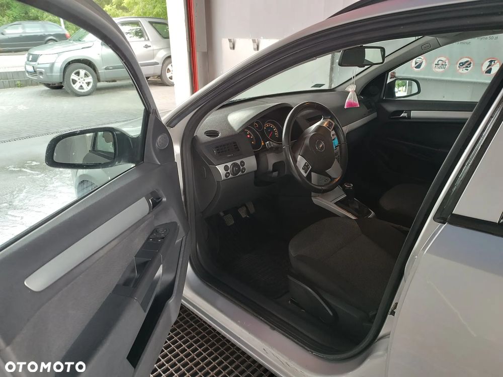 Opel Astra 1.7 CDTI Cosmo - 13