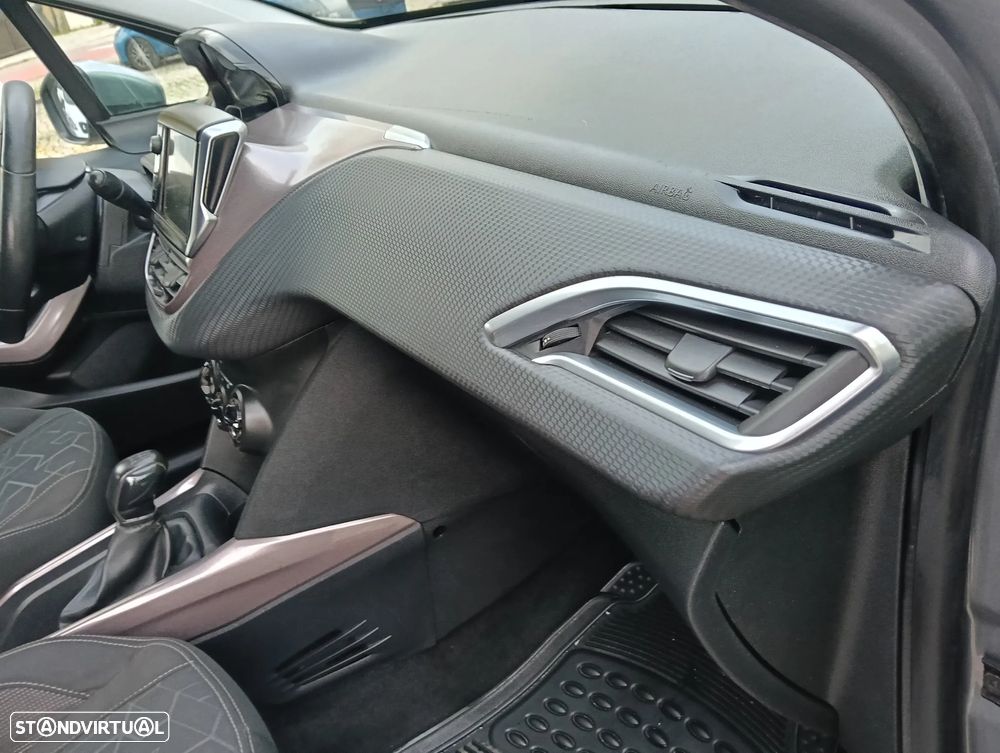 Peugeot 2008 1.4 HDi Active - 22