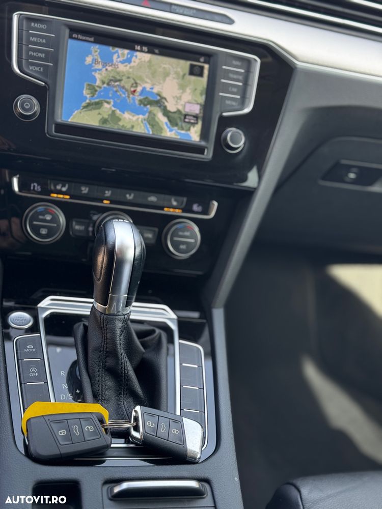 Volkswagen Passat 2.0 TDI SCR DSG Highline - 16