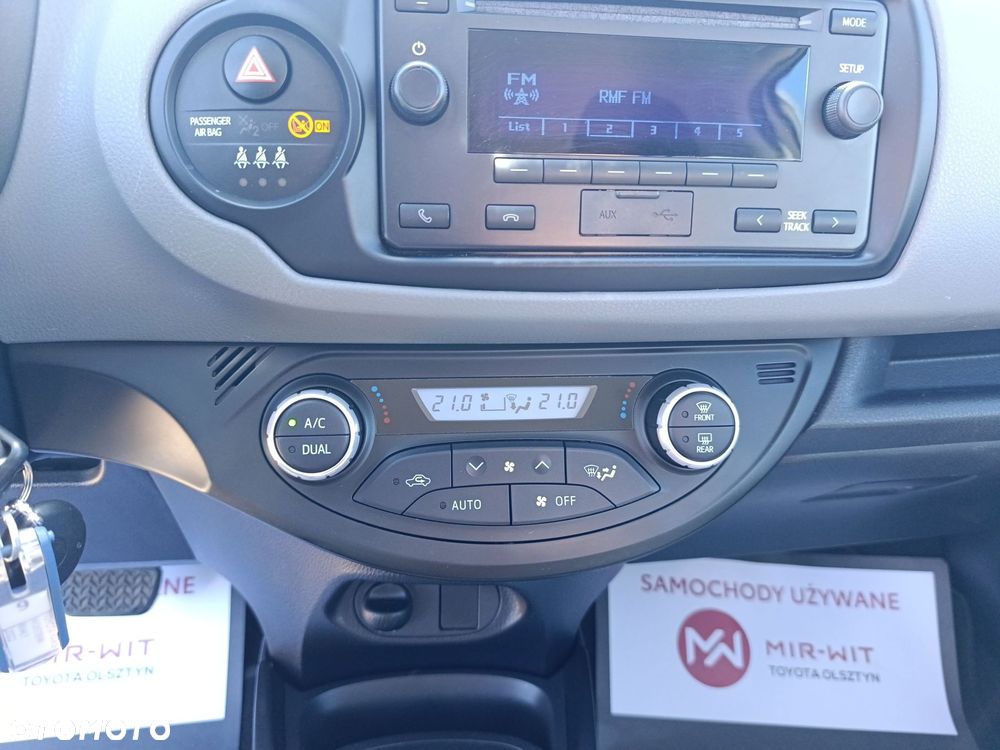 Toyota Yaris - 25