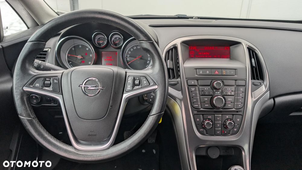 Opel Astra 2.0 CDTI DPF Innovation - 9