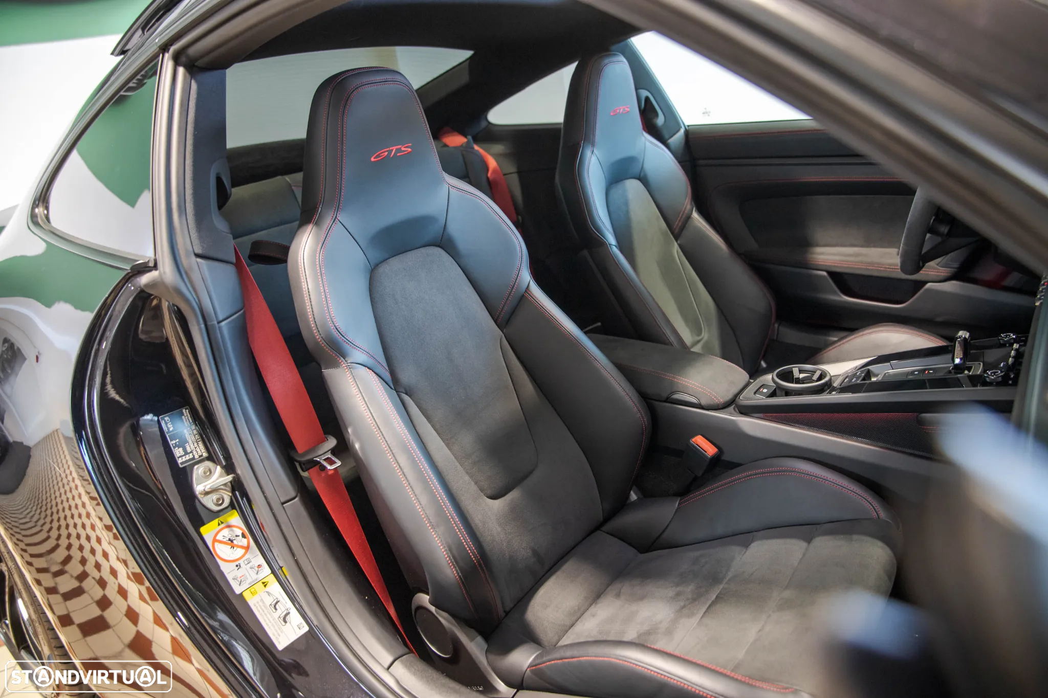 Porsche 911 (992) Carrera GTS PDK - 21