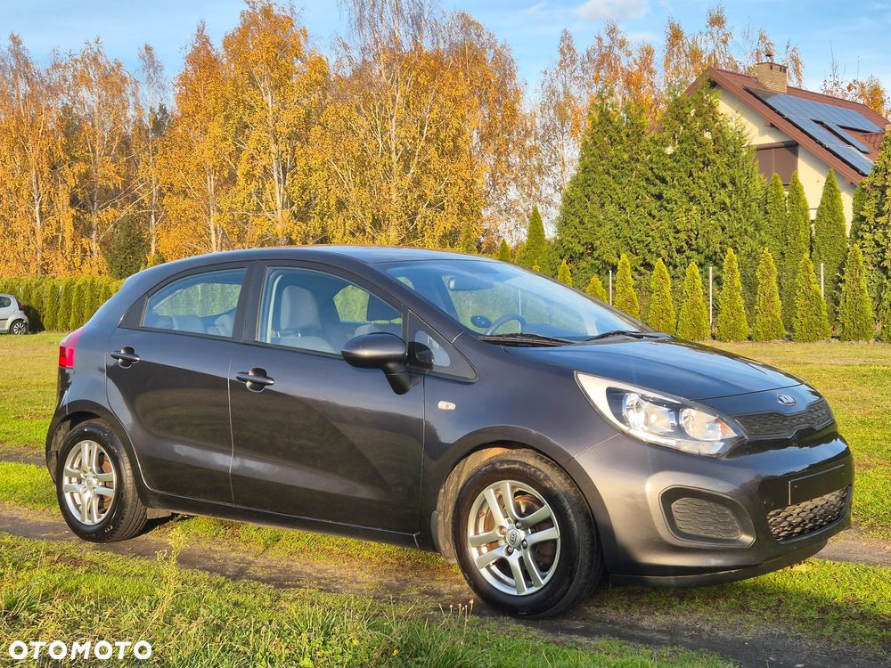 Kia Rio - 1