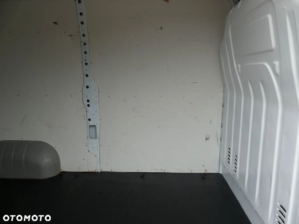 Renault Master - 24