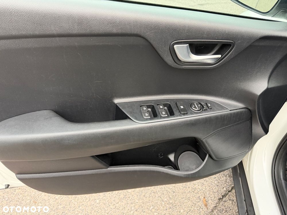 Kia Stonic 1.0 T-GDI DCT OPF Vision - 26