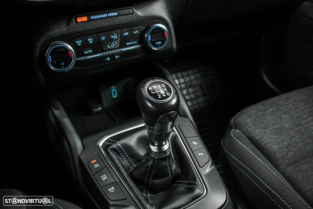 Ford Focus SW 1.5 TDCi EcoBlue Active - 39