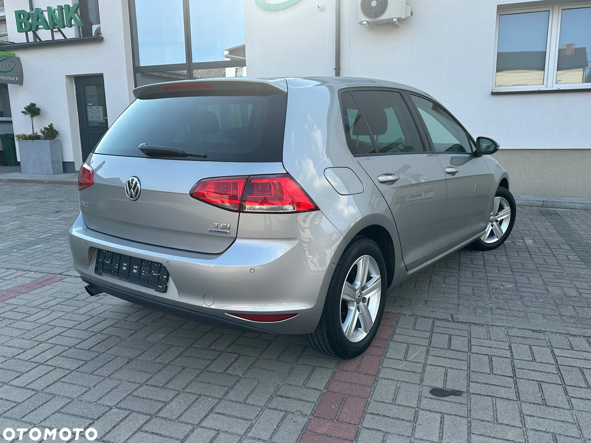 Volkswagen Golf - 5
