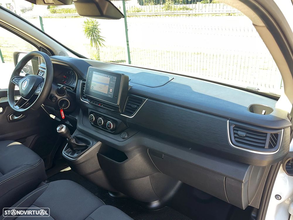 Renault Trafic 2.0 dCi Longa IVA Dedutível - 26