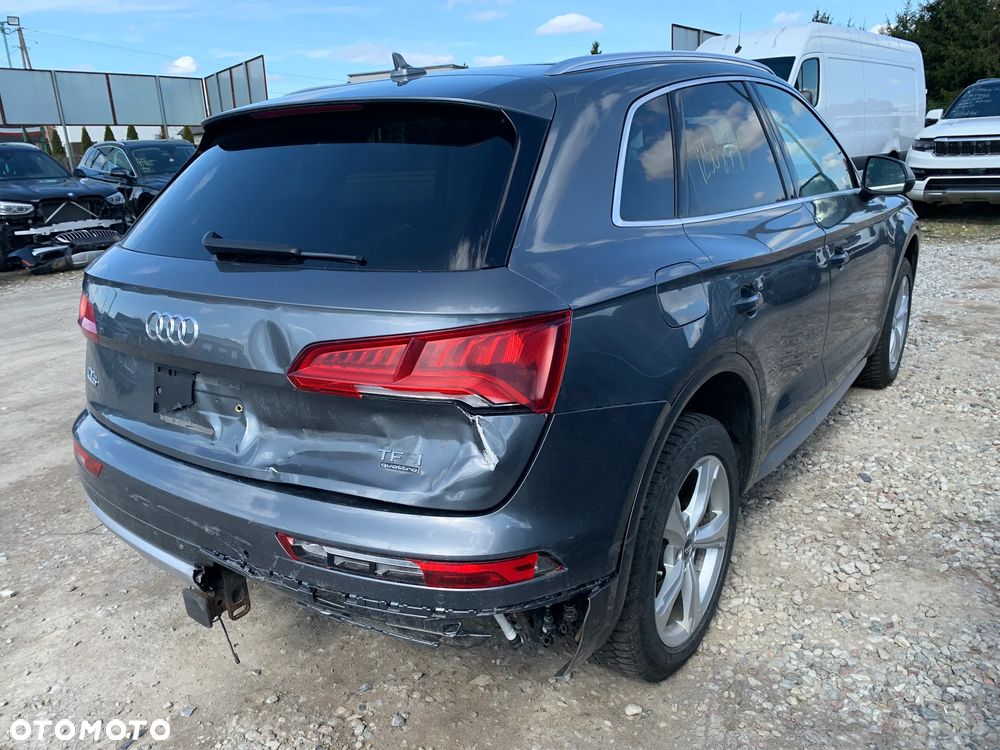 Audi Q5 2.0 TFSI Quattro S tronic design - 4