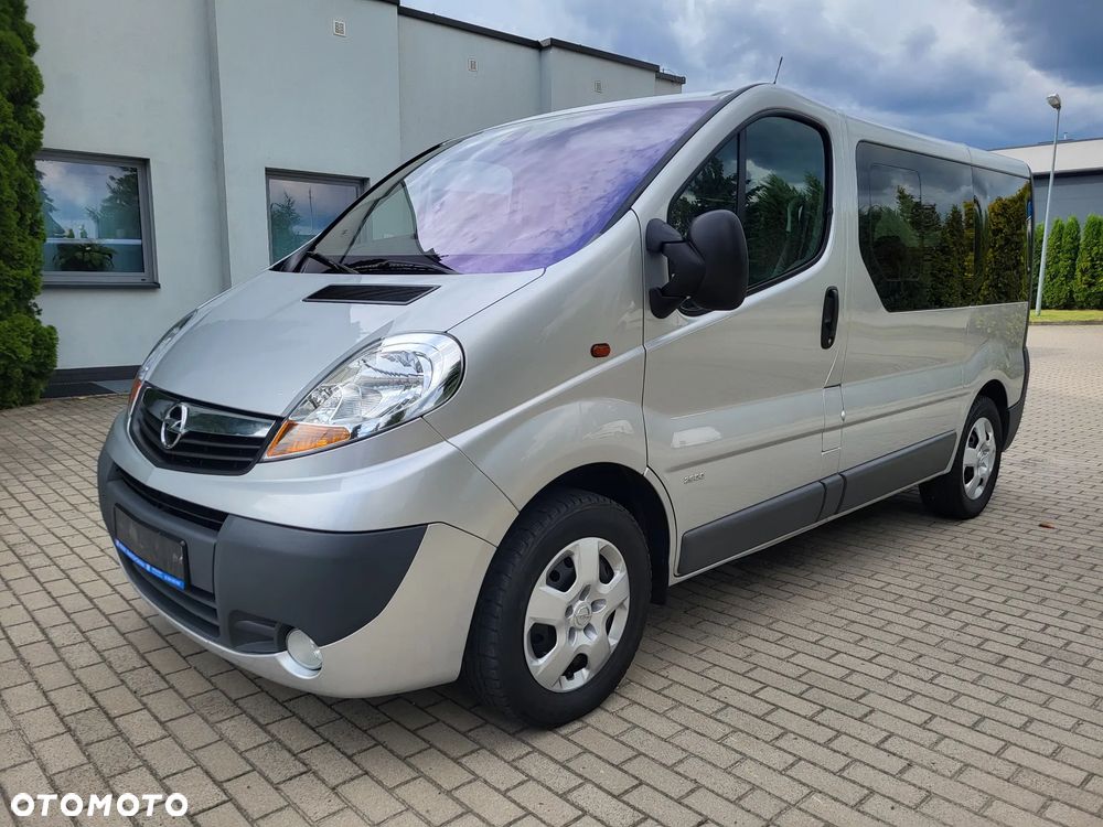 Opel Vivaro - 1