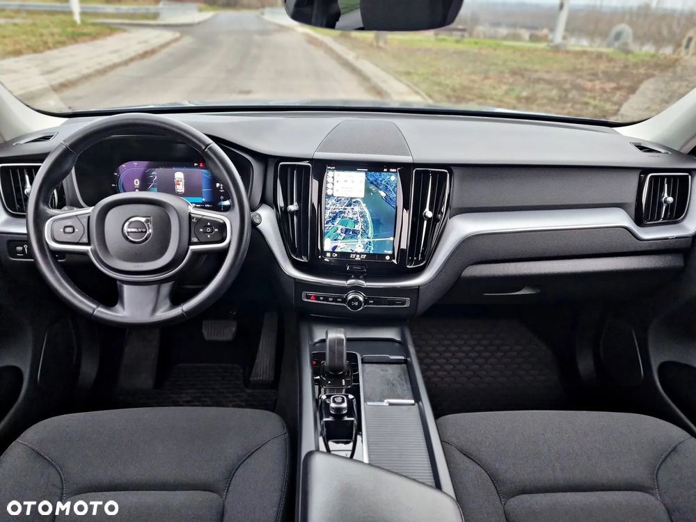 Volvo XC 60 B4 D AWD Geartronic Momentum Pro - 26
