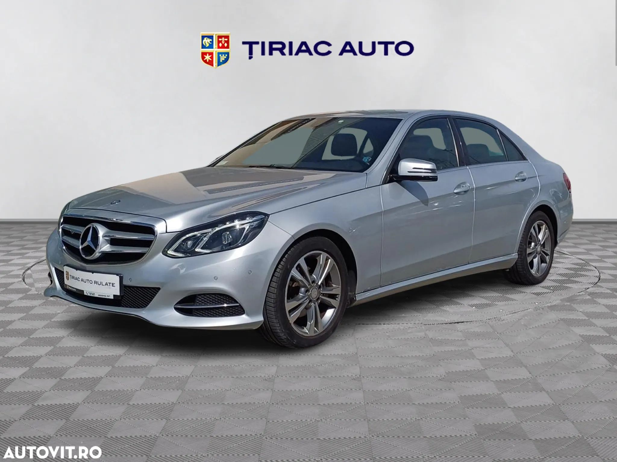 Mercedes-Benz E 220 CDI DPF BlueEFFICIENCY 7G-TRONIC Avantgarde - 1