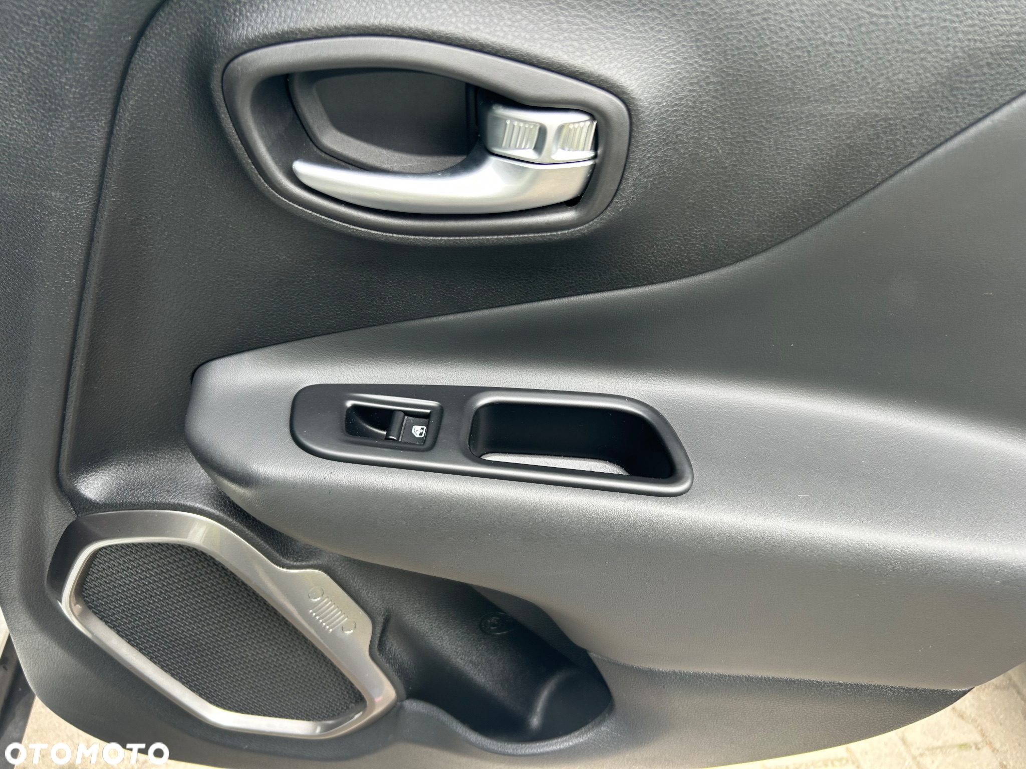 Jeep Renegade 1.4 MultiAir Limited FWD S&S - 21