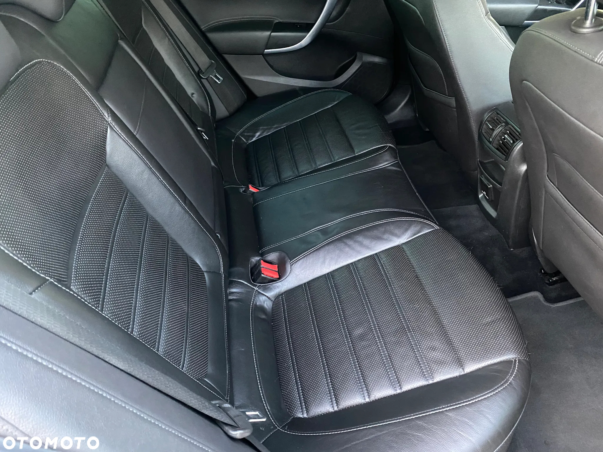 Opel Insignia 1.6 T Sport - 8