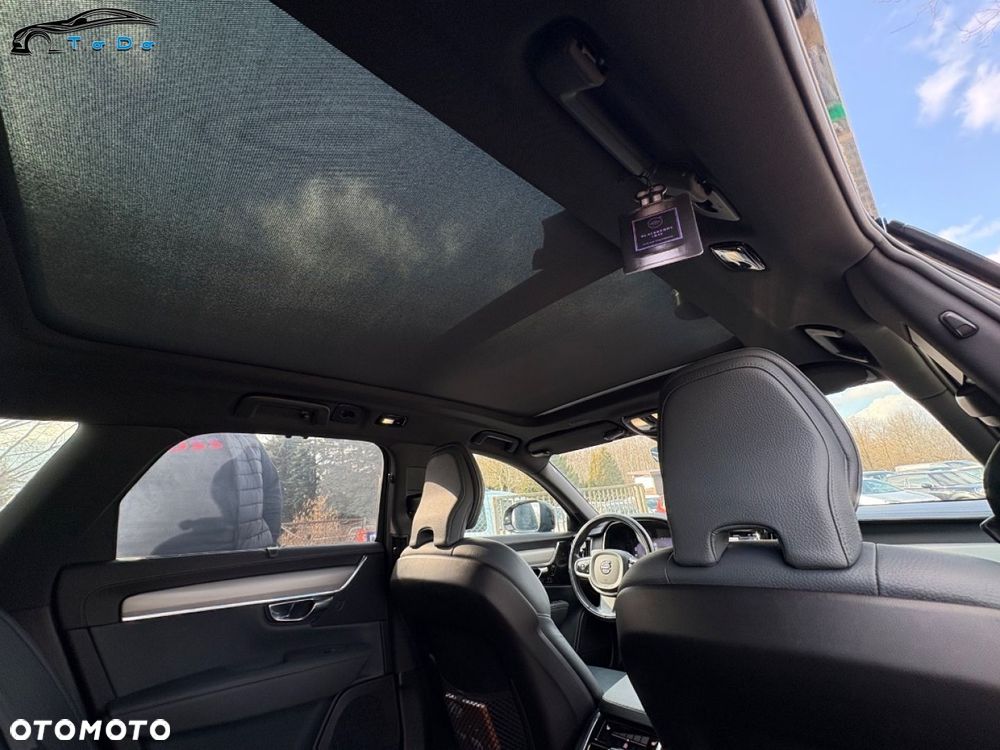 Volvo V90 Cross Country B5 D AWD Core - 31