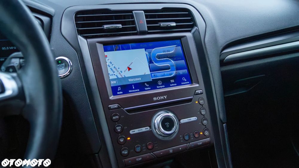 Ford Fusion - 7