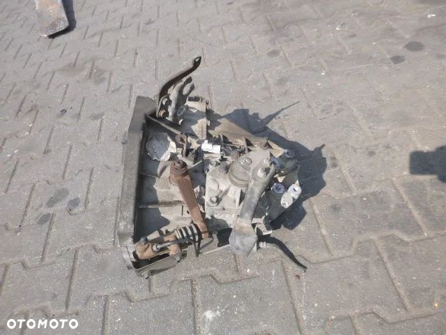 MANUALNA SKRZYNIA BIEGÓW TOYOTA YARIS II 1.3 VVTI 05-09 - 15