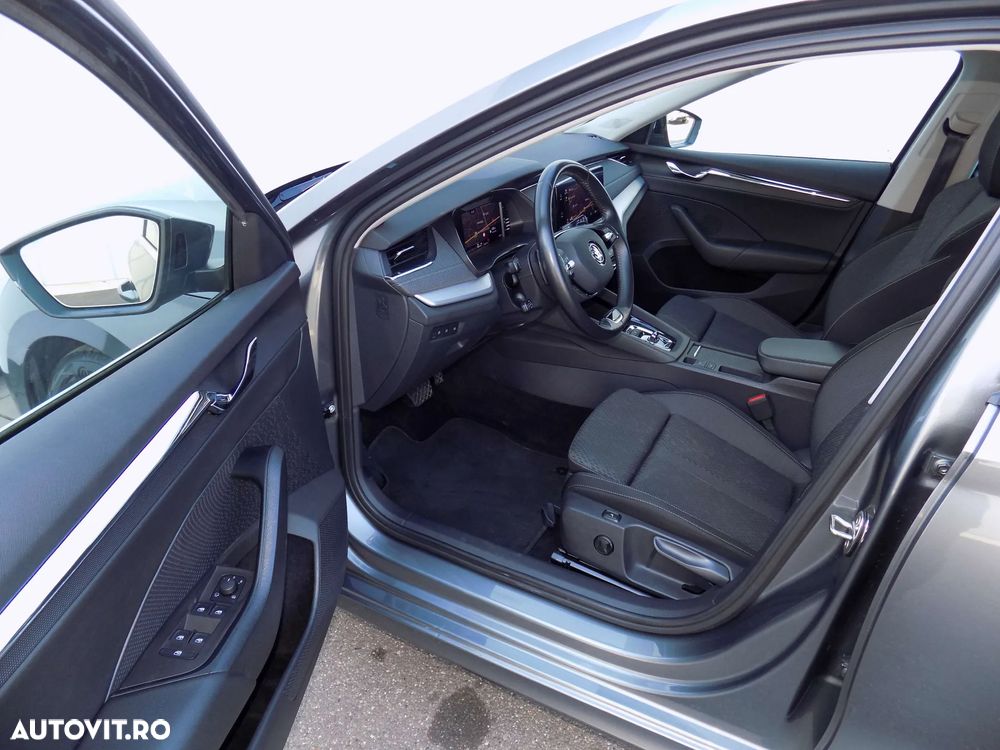 Skoda Octavia 2.0 TDI STYLE DSG - 11