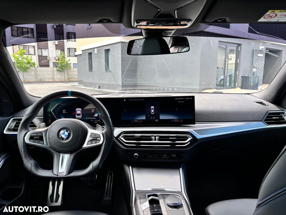 BMW 3 Series 2023 — imagine 7