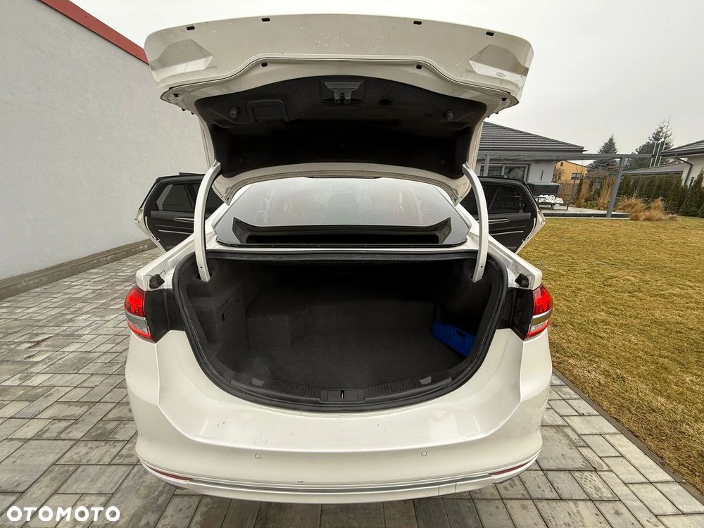 Ford Mondeo 2.0 Hybrid CVT VIGNALE - 17