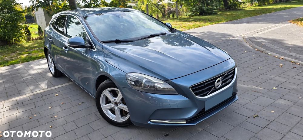 Volvo V40 D3 Momentum - 3