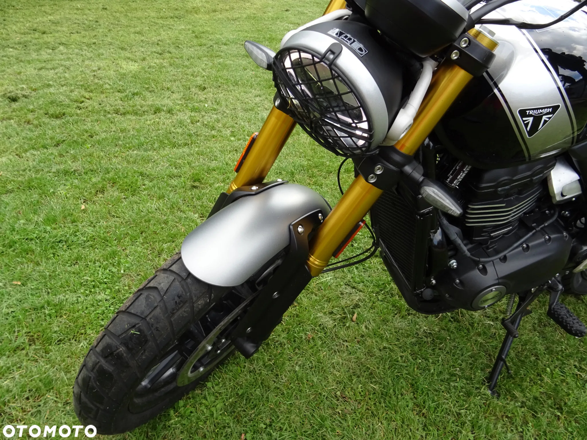 Triumph Scrambler - 8