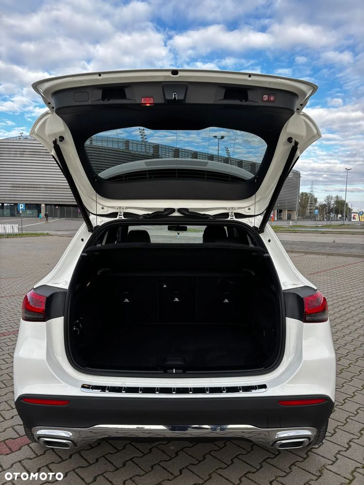 Mercedes-Benz GLA 250 Style - 4