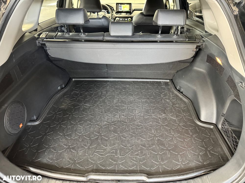 Toyota RAV4 2.5 4x4 Lounge - 22