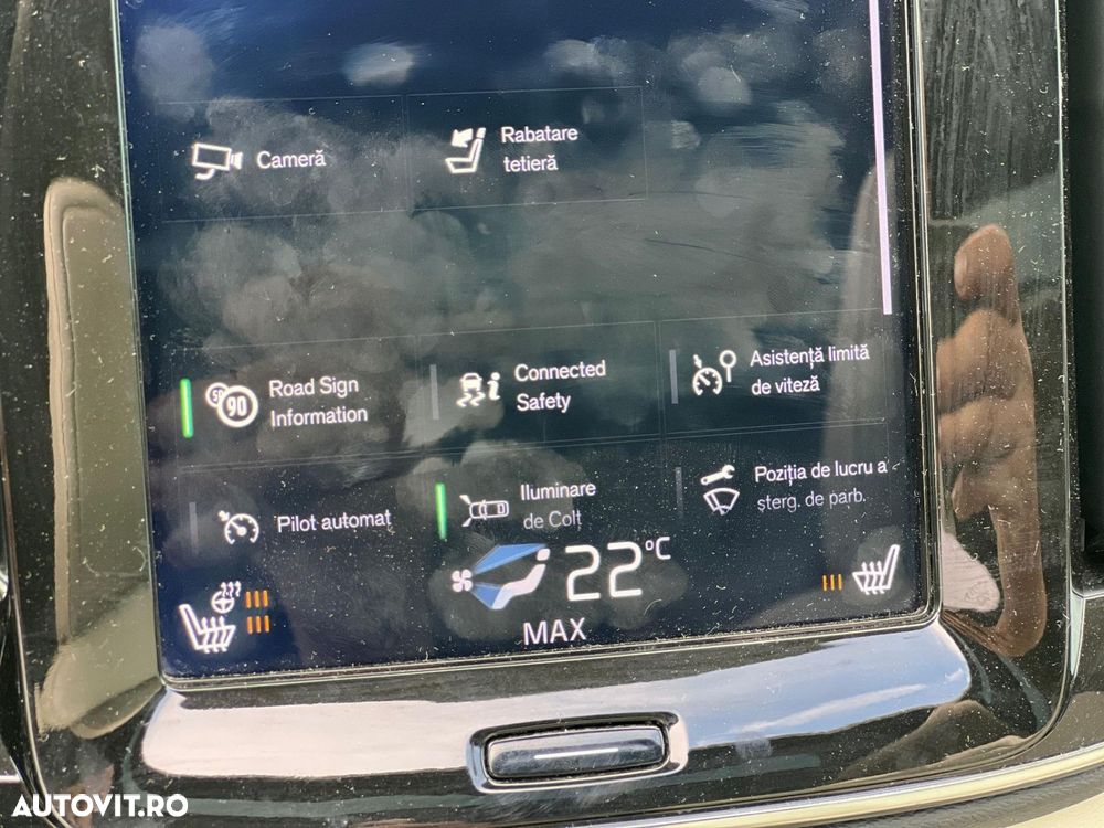 Volvo XC 40 T5 AWD Momentum Pro - 30