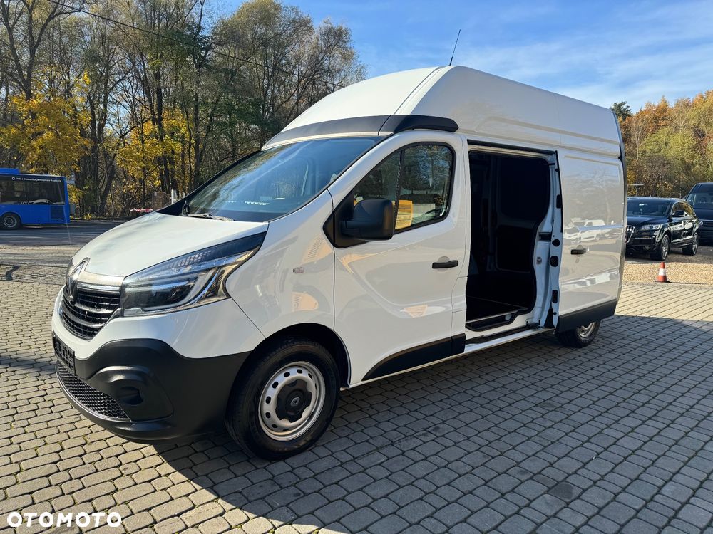 Renault Trafic - 10