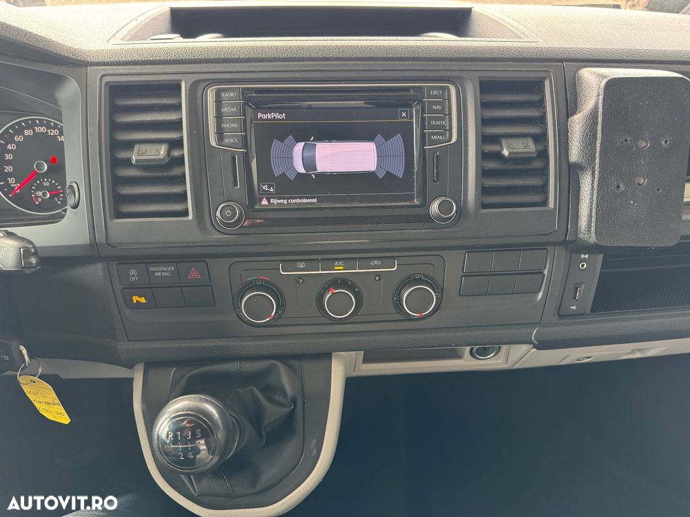 Volkswagen Transporter T6 - 22