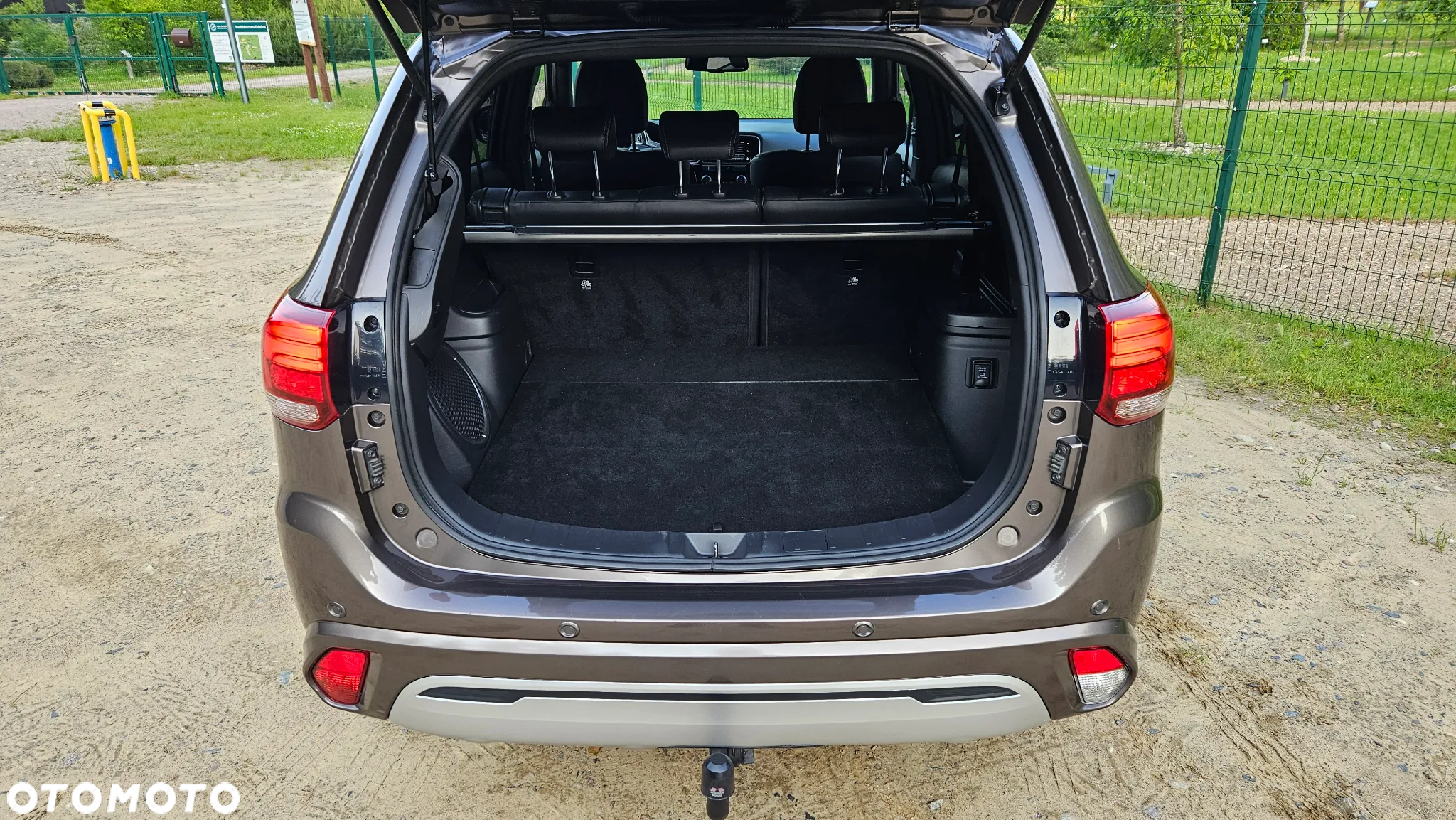 Mitsubishi Outlander PHEV Intense + - 13