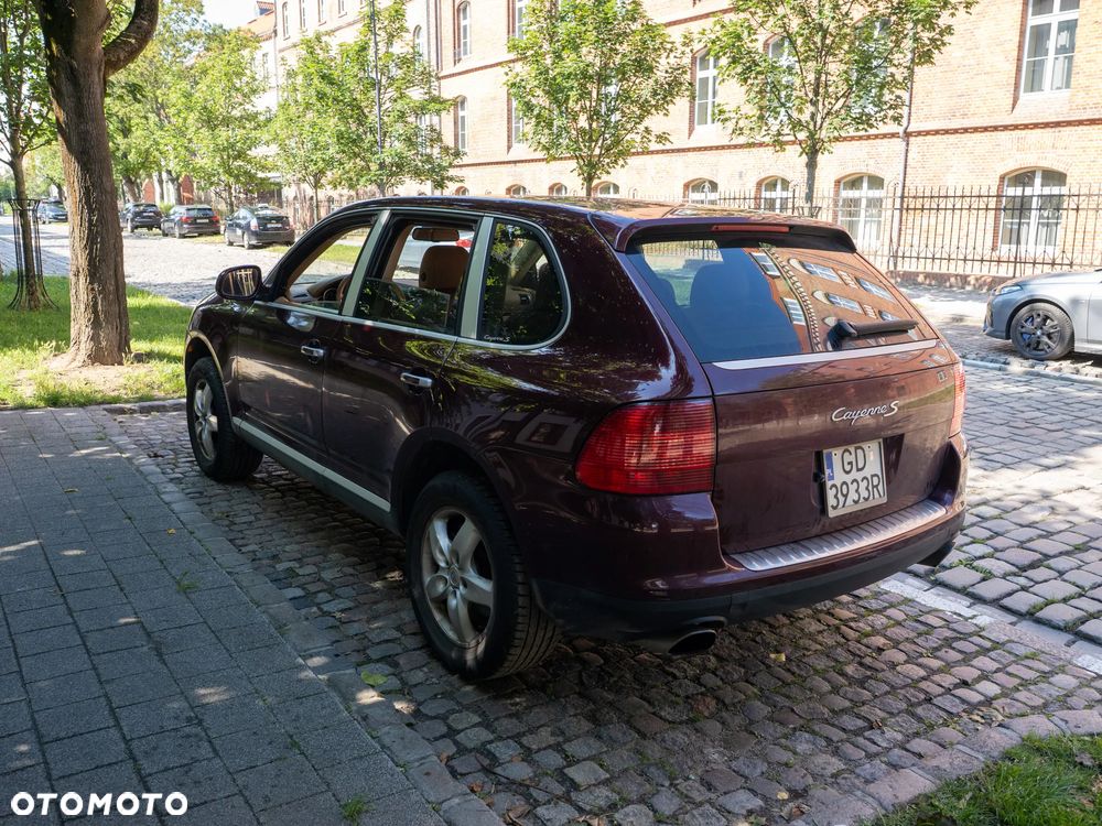 Porsche Cayenne - 3