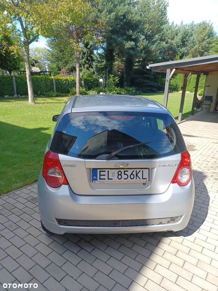 Chevrolet Aveo 1.2 16V Base - 3
