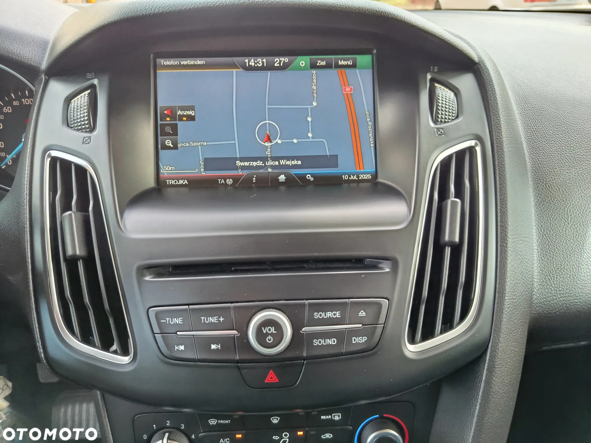 Ford Focus 1.0 EcoBoost Active - 27