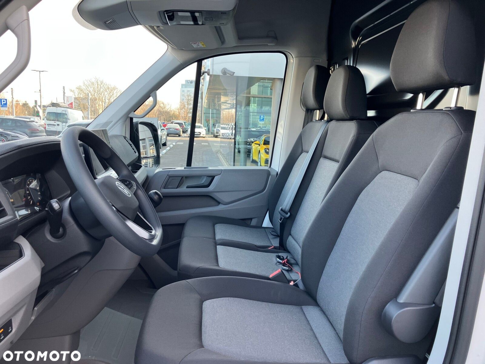 Volkswagen Crafter 35 2.0 TDI L4H3 4490 177 KM - 10