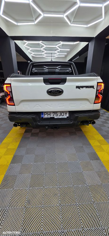 Ford Raptor - 5