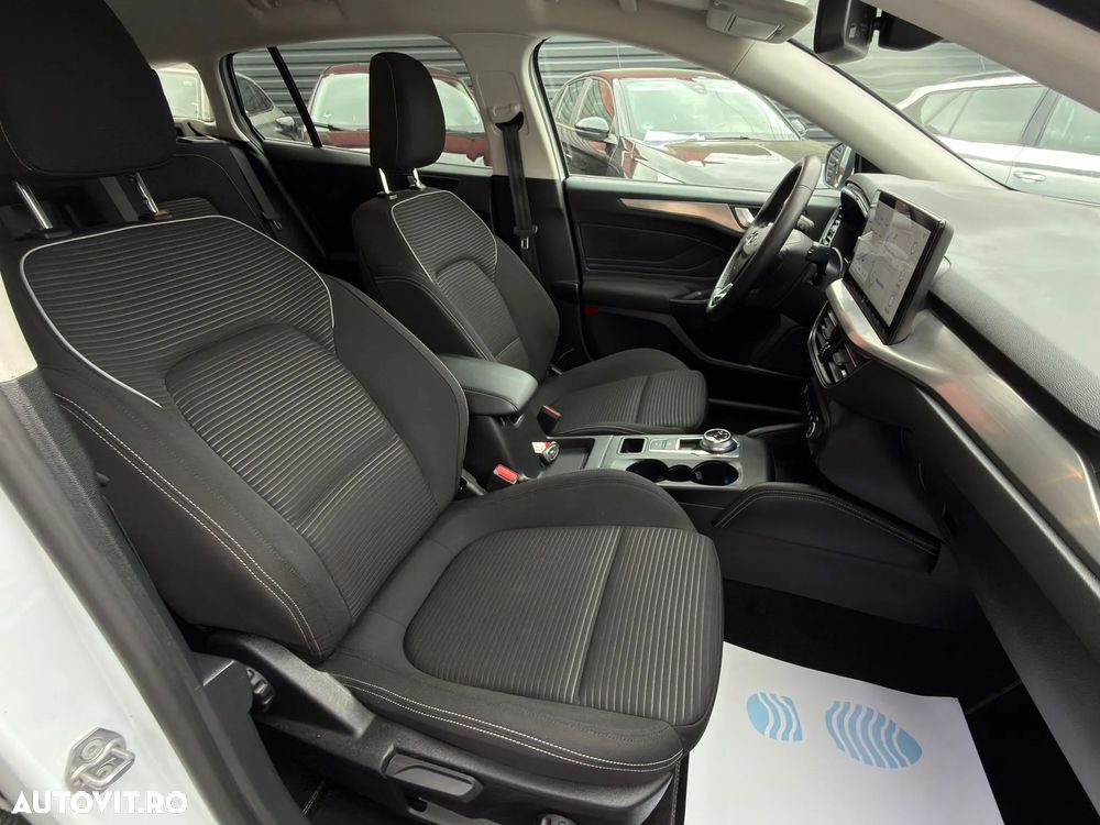 Ford Focus 1.5 EcoBlue Start-Stopp-System Aut. TITANIUM - 13