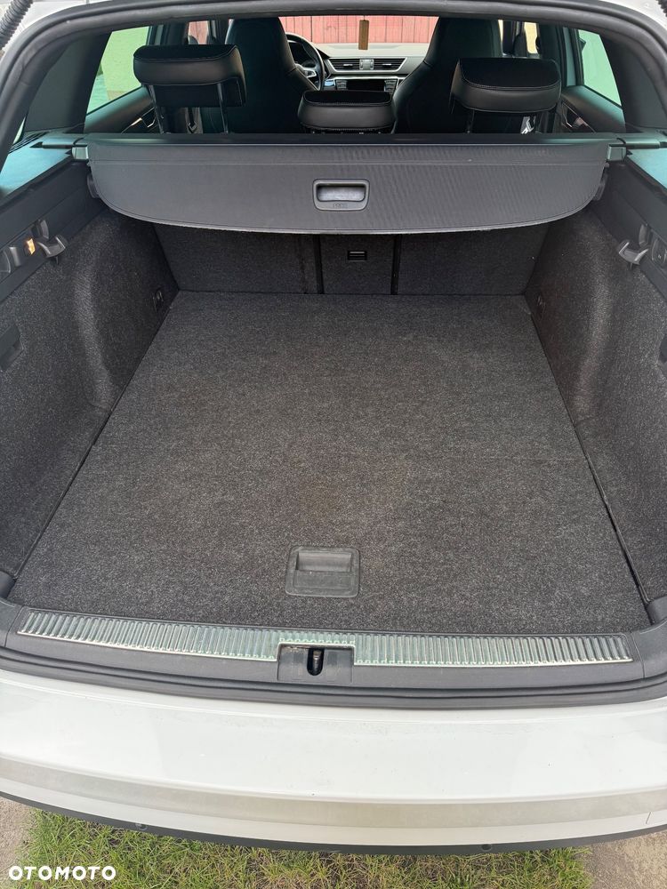 Skoda Superb 2.0 TDI Sportline DSG - 11