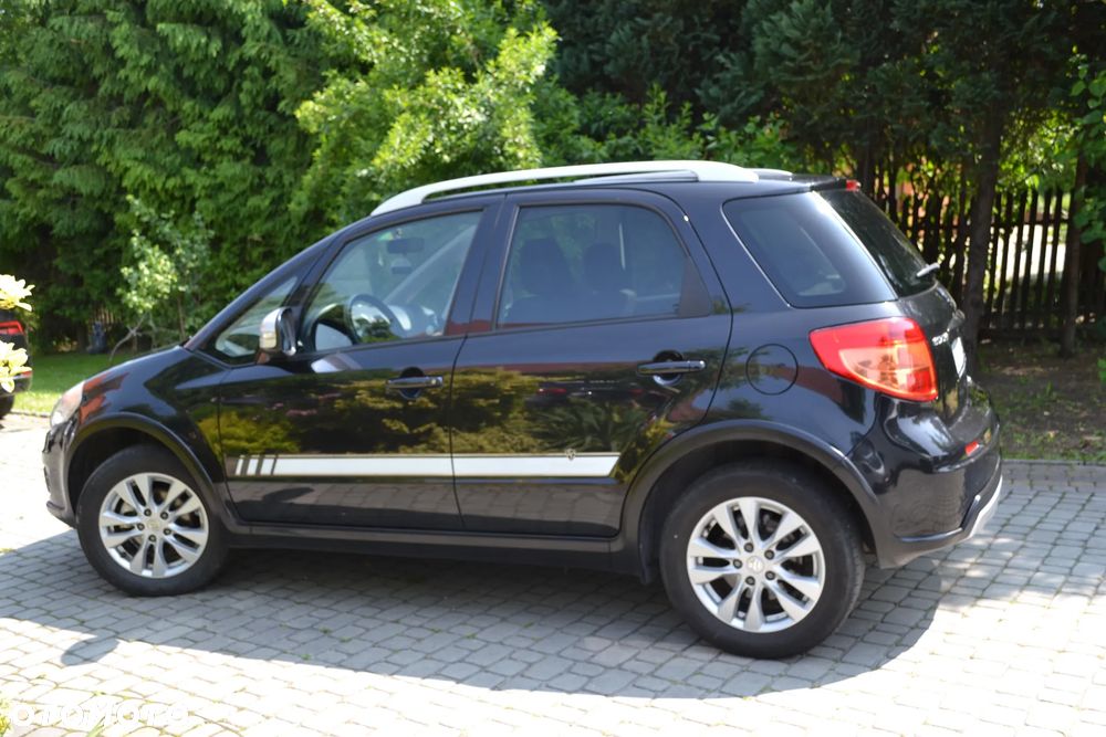 Suzuki SX4 1.6 Premium 4WD - 17