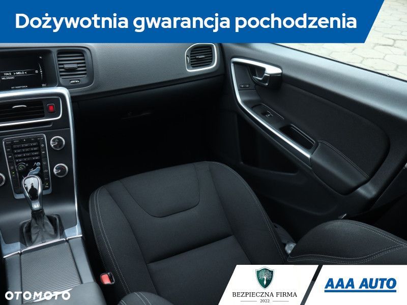 Volvo V60 - 10