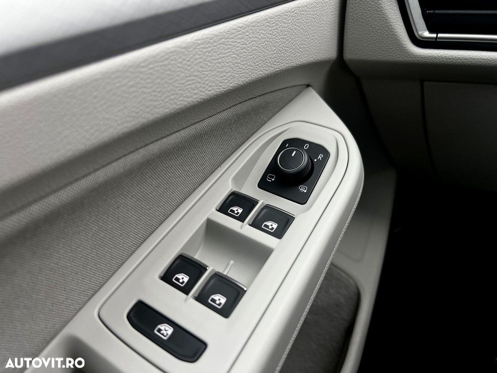 Volkswagen Golf - 40