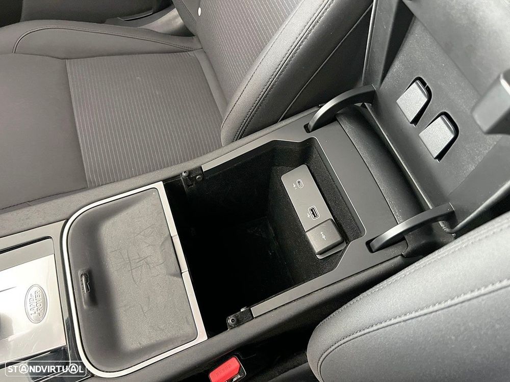Land Rover Discovery Sport P300e Dynamic SE - 19