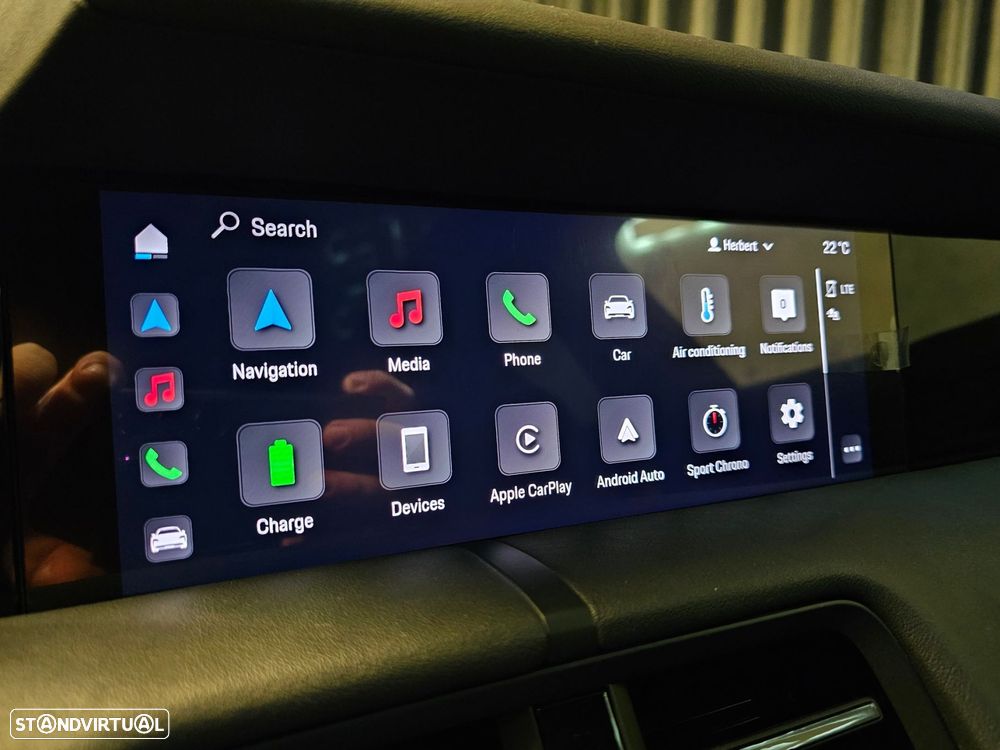 Porsche Taycan Cross Turismo 4 - 15