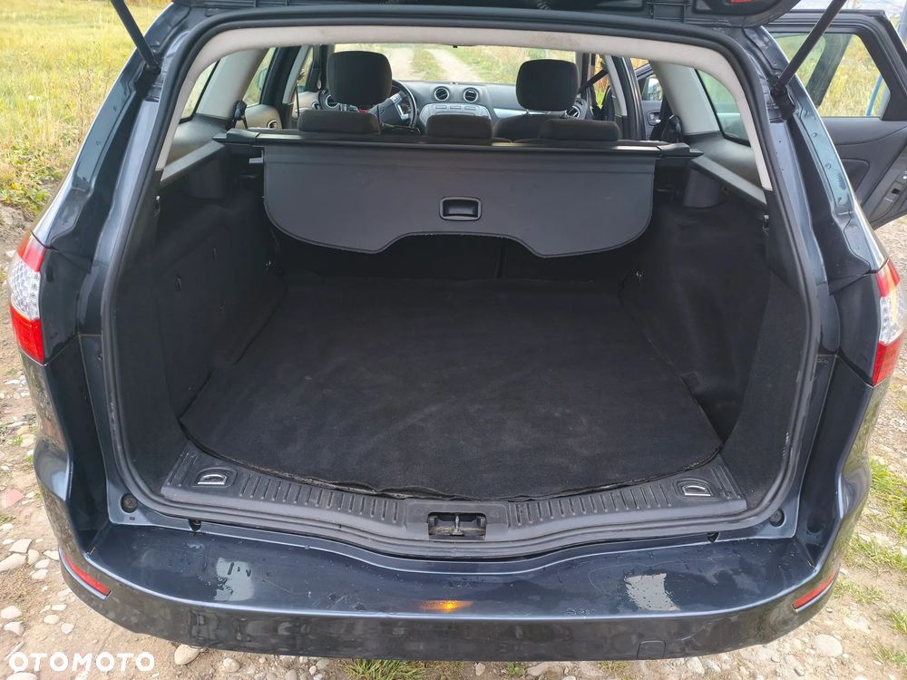 Ford Mondeo - 13