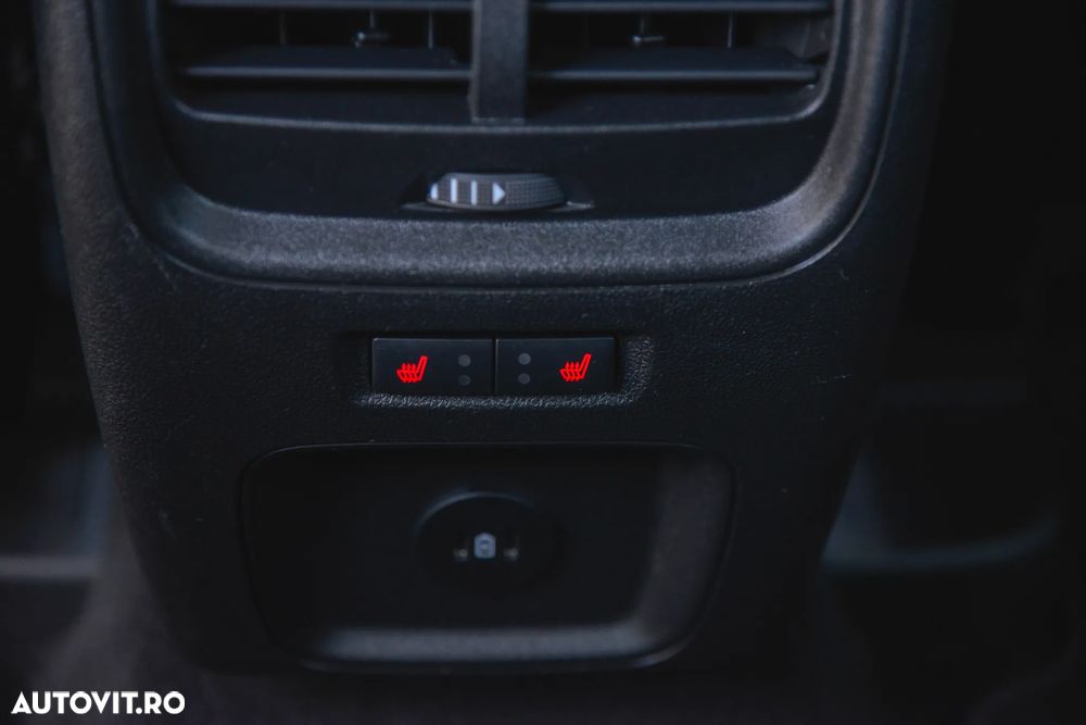 Ford Kuga 2.5 Duratec PHEV ST Line X - 24